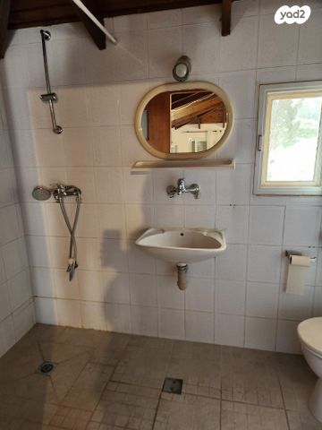 סטודיו/ לופט, עמיקם שמאי 49, ראש פינה, ראש פינה