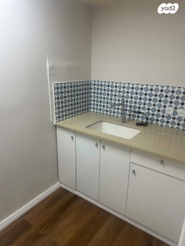 משרדים, החרושת 5, אזור תעשייה קרית אתגרים, רעננה