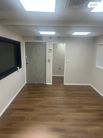 משרדים, החרושת 5, אזור תעשייה קרית אתגרים, רעננה