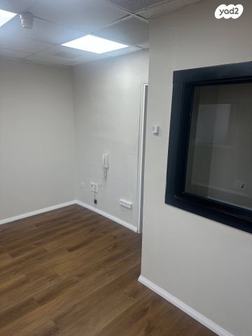 משרדים, החרושת 5, אזור תעשייה קרית אתגרים, רעננה