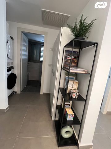 דירה, דב פרידמן, שכונת הראשונים, רמת גן