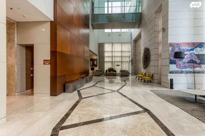 דירה, ניסים אלוני, צמרות איילון, פארק צמרת, תל אביב יפו