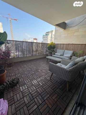 דירה, יטקובסקי אחים, כפר גנים ג, פתח תקווה