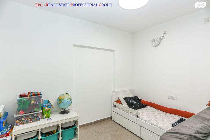 דו משפחתי, עטרות, רמת החייל, תל אביב יפו