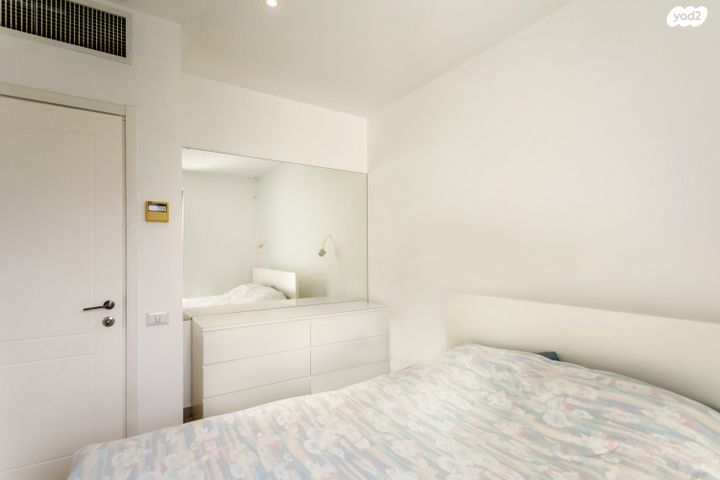 דירה, ניסים אלוני, צמרות איילון, פארק צמרת, תל אביב יפו