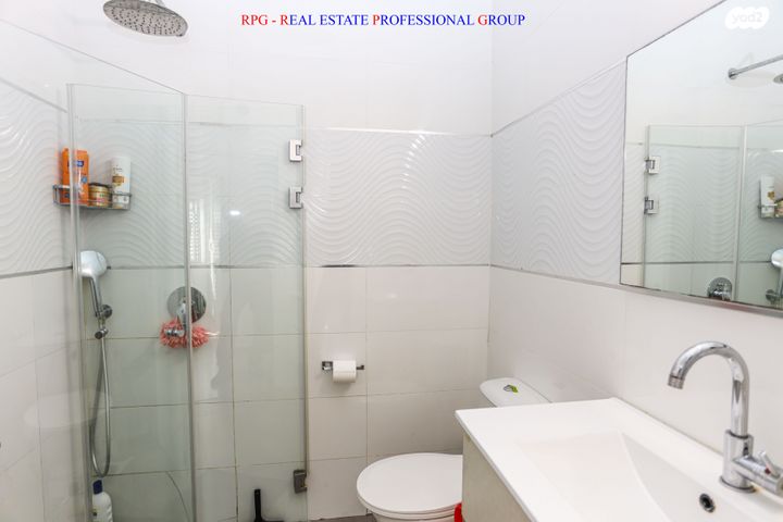 דו משפחתי, עטרות, רמת החייל, תל אביב יפו