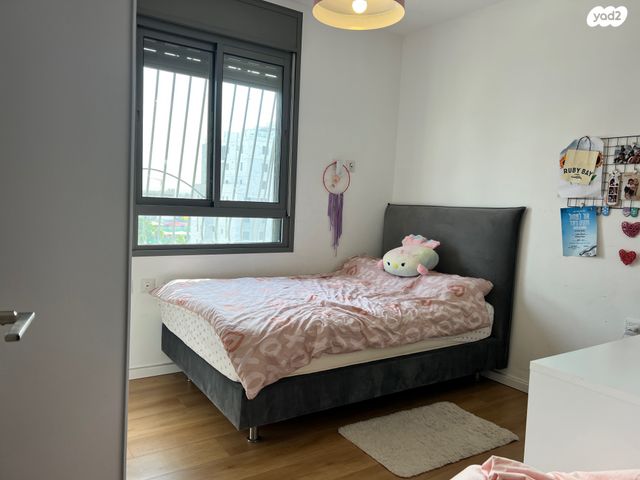 דירה, ש"י עגנון 11, נאות שמיר, יבנה