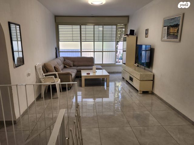 בית פרטי/ קוטג', רחל, מרכז העיר, סביניה, הוותיקה, קרית ביאליק