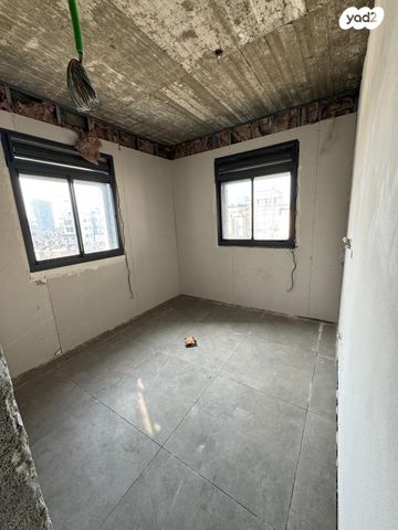 דירה, בר יהודה, בת ים