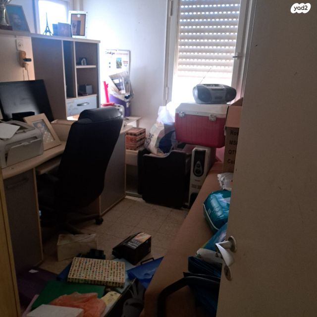 דירה, אחד העם 8, חדרה