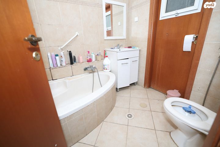 דירת גן, פרופסור אברהם אמיר, רמות, באר שבע