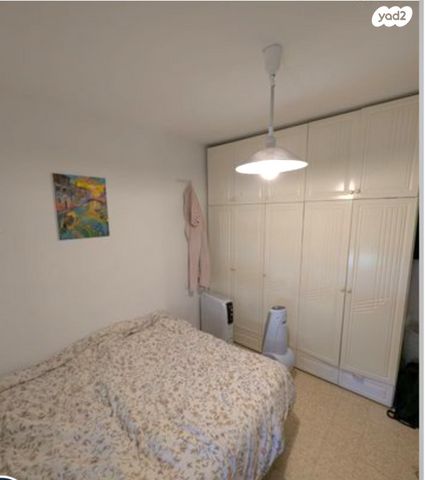 דירה, מרדכי אלקחי, ארמון הנציב, תלפיות מזרח, ירושלים