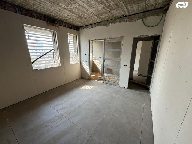 דירה, בר יהודה, בת ים