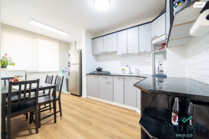 דירה, שדרות בן גוריון 36, בן גוריון, חולון