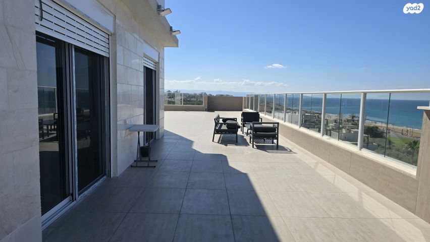 גג/ פנטהאוז, נחום סוקולוב, עיר, מרכז העיר, נהריה