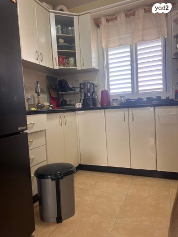 דירה, שדרות מנחם בגין 15, נווה דקלים, אשקלון