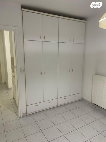 דירה, הרב פנחס קהתי 12, גבעת שאול, ירושלים