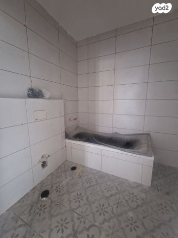 דירה, שינקין, גבעתיים