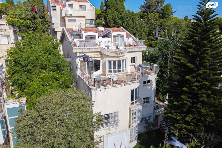 גג/ פנטהאוז, אחוזה, חיפה