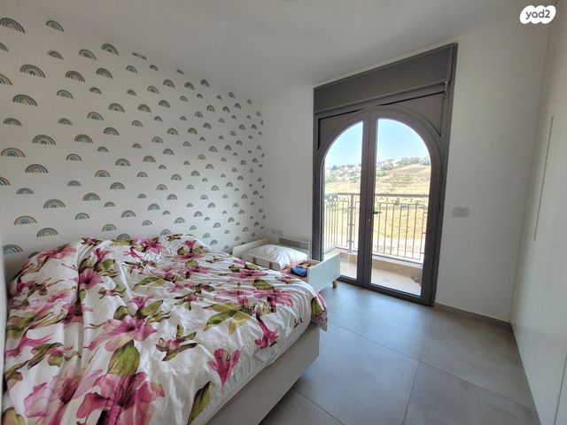 דירה, גרשון אבנר, ארמון הנציב, תלפיות מזרח, ירושלים