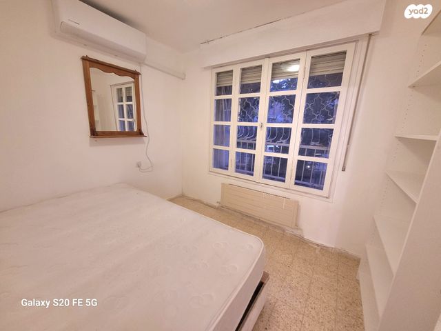 דירה, מרדכי אלקחי, ארמון הנציב, תלפיות מזרח, ירושלים