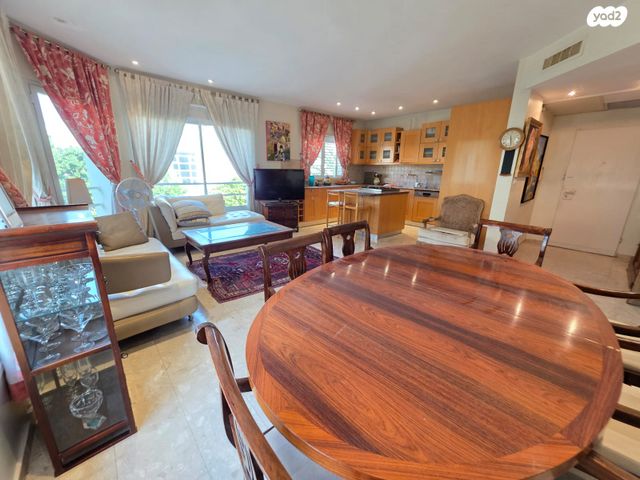 גג/ פנטהאוז, מרכז דרום, רעננה