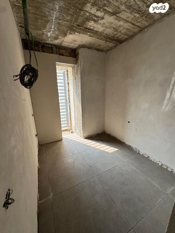 דירה, בר יהודה, בת ים