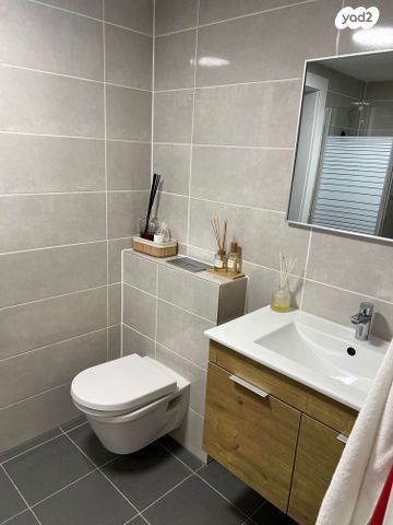 דירה, הלוחמות, נרקיסים, ראשון לציון