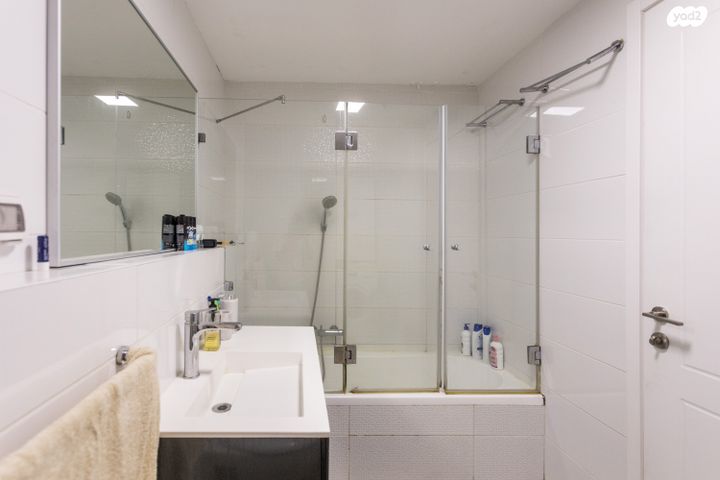 דירה, ניסים אלוני, צמרות איילון, פארק צמרת, תל אביב יפו