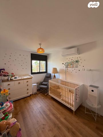 דירה, משגב עם, קרית שלום, תל אביב יפו