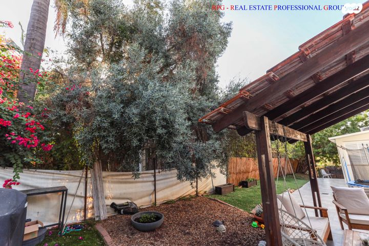 דו משפחתי, עטרות, רמת החייל, תל אביב יפו