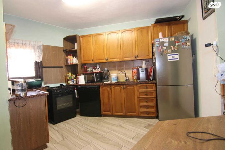 דירה, רמב"ם, ראשון לציון