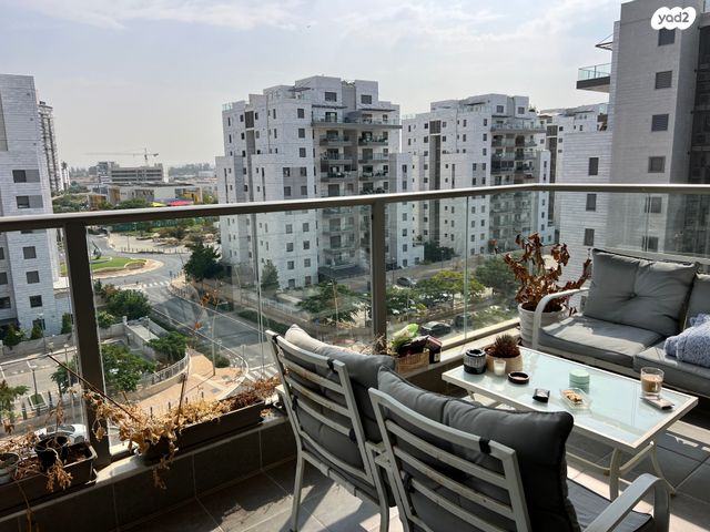 דירה, ש"י עגנון 11, נאות שמיר, יבנה