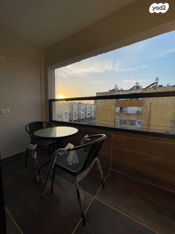 דירה, קרית אתא