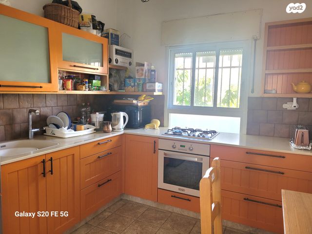 דירה, בוסתנאי, קטמון הישנה, ירושלים