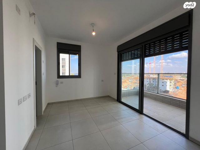 דירה, לאה גולדברג 10, באר יעקב