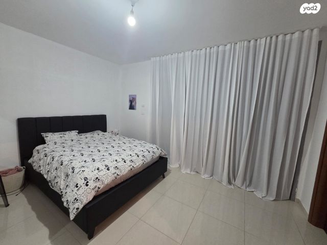 דו משפחתי, שניר, כפיר יוסף, אלפי מנשה