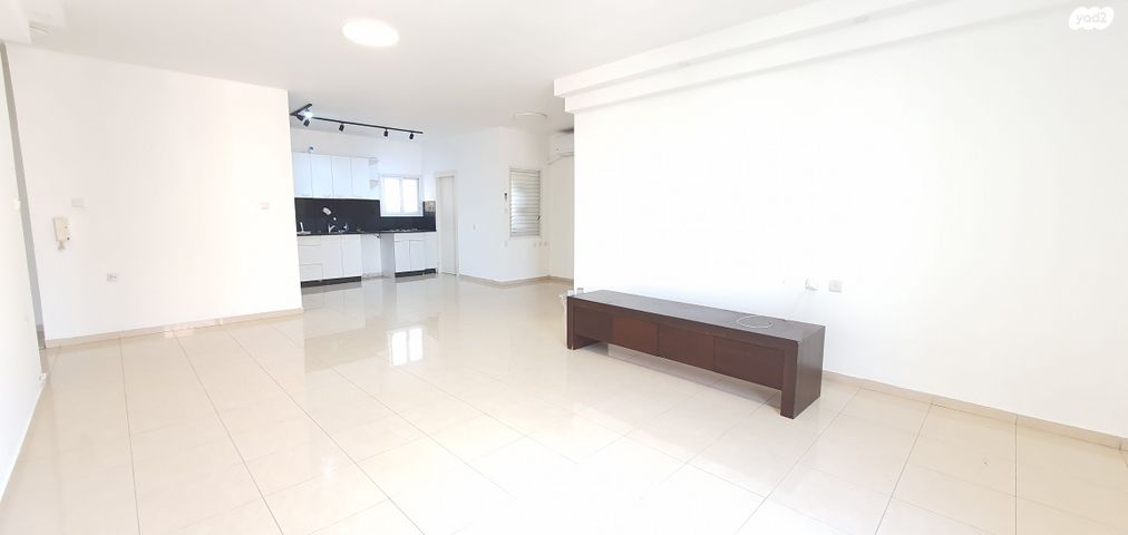 דירה, אריה בן אליעזר, רמת גן