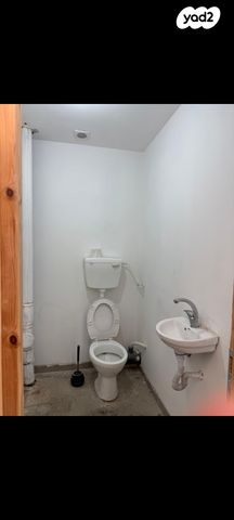 מבני תעשיה, שילת