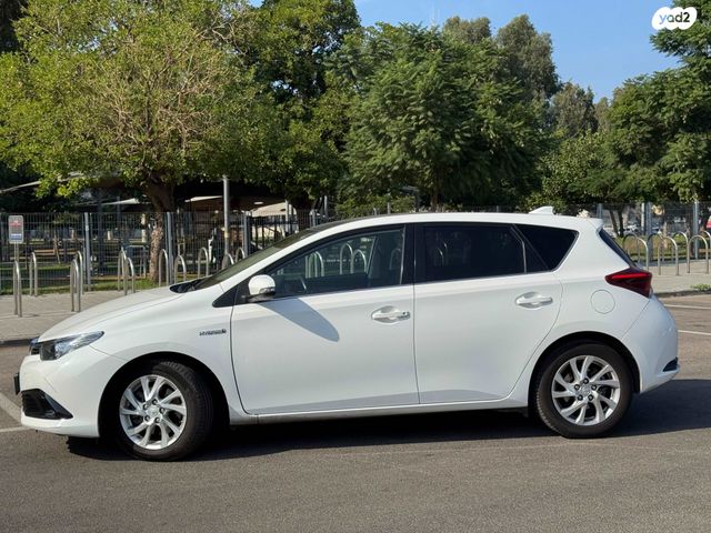 טויוטה אוריס