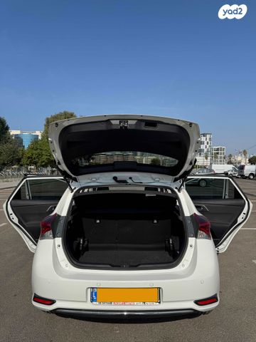 טויוטה אוריס