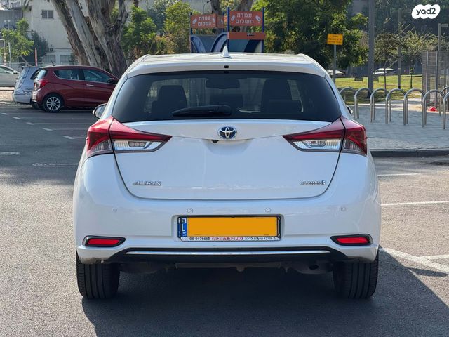 טויוטה אוריס