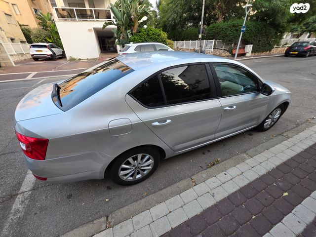 סקודה אוקטביה 
