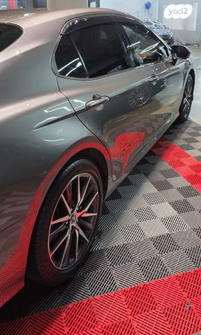 טויוטה קאמרי