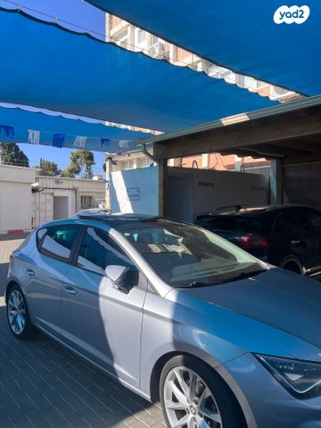 מודעת רכב סיאט לאון