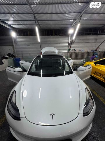 טסלה מודל 3