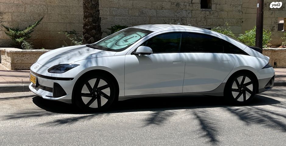 יונדאי איוניק 6