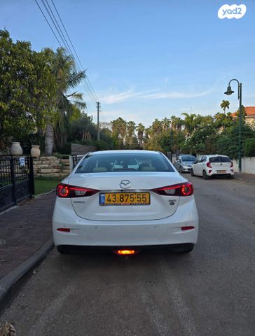 מאזדה 3