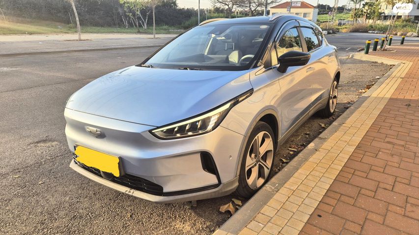 מודעת רכב ג׳ילי Geometry C