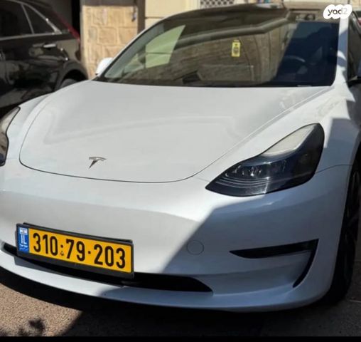 טסלה מודל 3